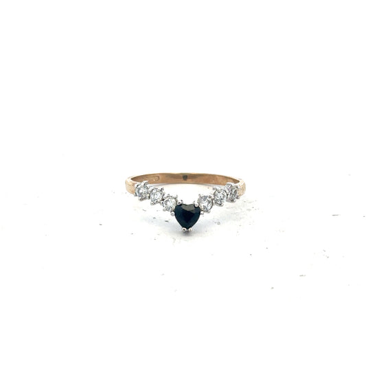 9ct yellow gold ring in size O, featuring a smooth polished band, unbranded jewelry perfect for everyday wear