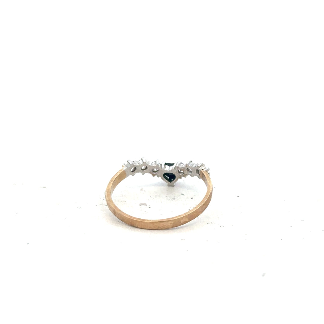 9ct yellow gold ring in size O with smooth band, unbranded jewelry, shiny finish, detailed close-up.
