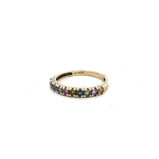 Yellow gold ring in size O with a smooth band, crafted from 9-carat gold, featuring a simple and elegant design.