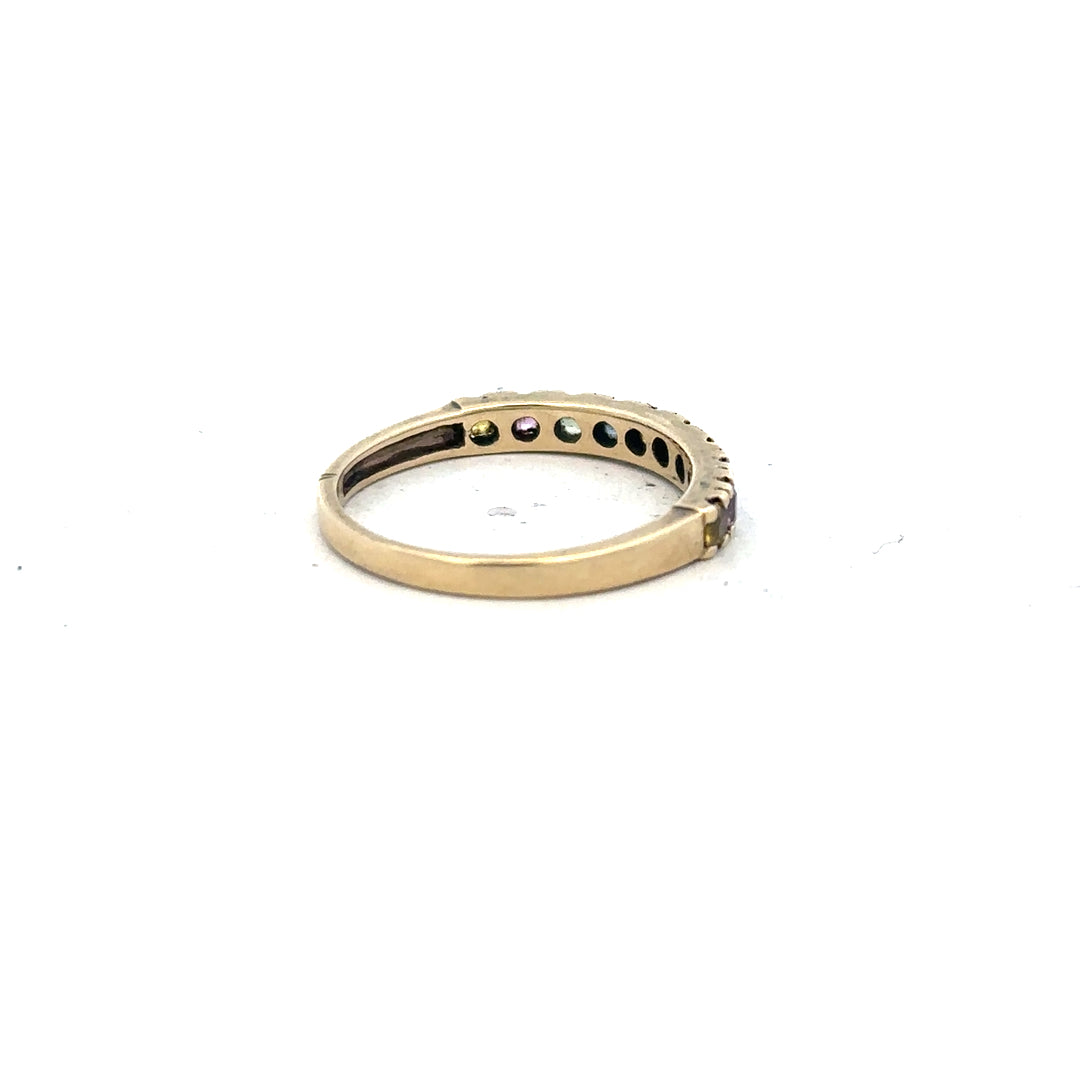 9ct yellow gold ring in size O with a smooth band, unbranded jewelry designed for elegant everyday wear