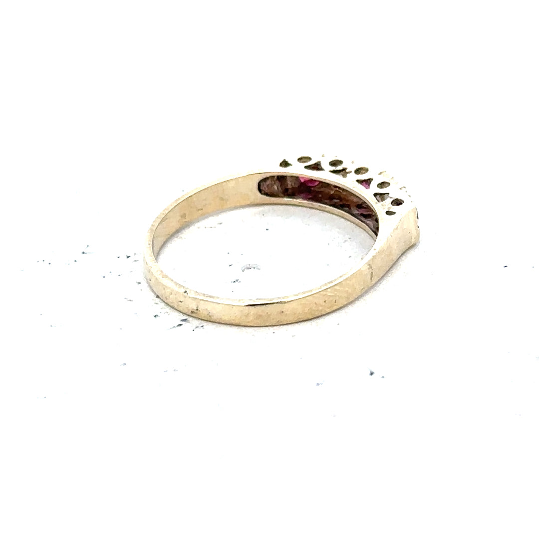 9ct yellow gold ring size O with a smooth band, unbranded jewelry piece displayed on a neutral background.