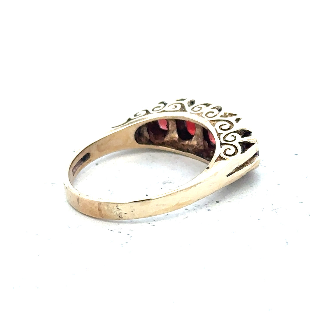9ct yellow gold ring in size Q, unbranded, featuring a smooth polished band suitable for everyday wear.