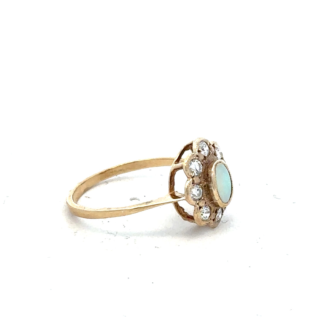 9ct yellow gold ring in size Q with a smooth band, unbranded jewelry, close-up view of the gold ring.