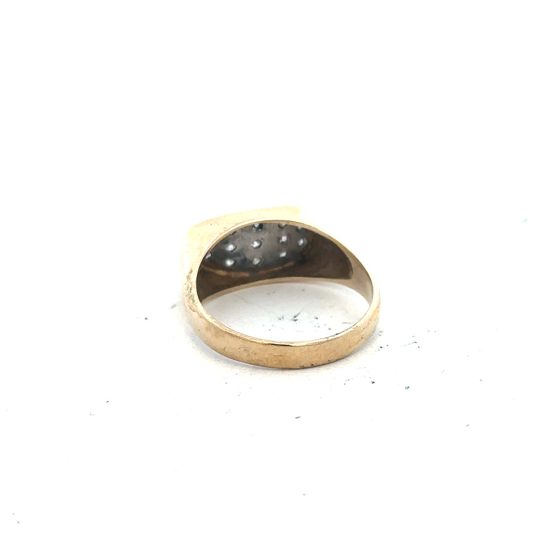 9ct yellow gold ring size R with a smooth polished band, unbranded jewelry shown on a plain background.