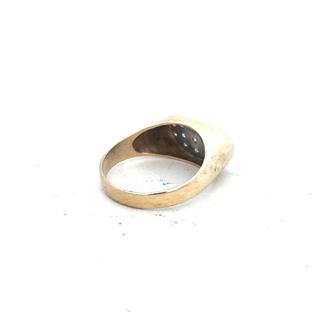 9ct yellow gold ring in size R with a smooth band, unbranded, showcasing a classic jewelry design.