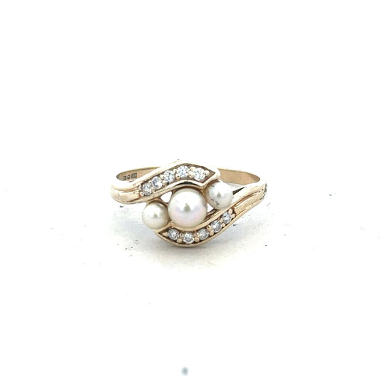 9ct yellow gold ring in size R with a smooth band, showcasing a polished finish and classic design.