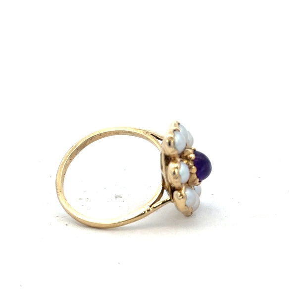 9ct yellow gold ring size R1/2, unbranded, with a smooth polished band, shown in a close-up view.