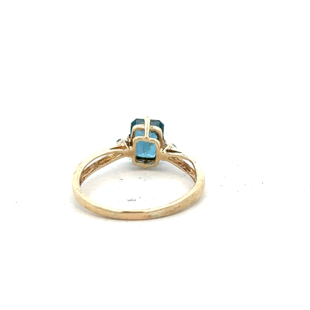 9ct yellow gold ring in size S with a simple band design, unbranded jewelry showcasing a polished finish.