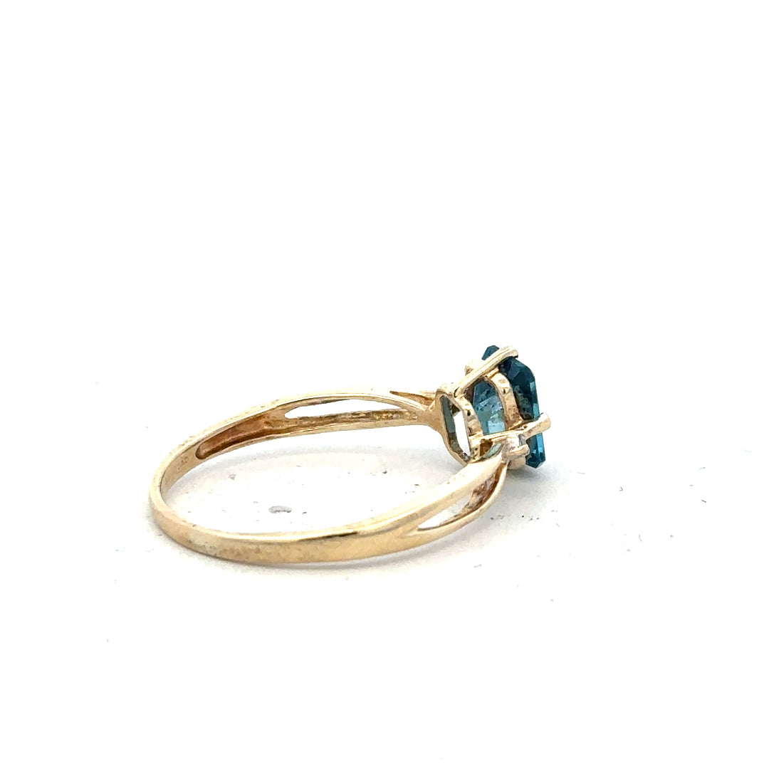 9ct yellow gold ring in size S, unbranded, featuring a smooth, polished band with a simple, elegant design.
