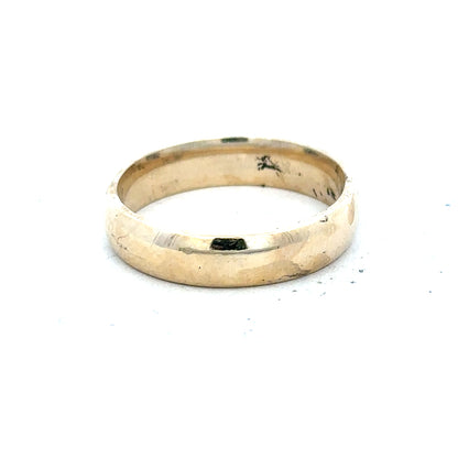 Yellow gold ring in size T1/2, 9 carats, unbranded, featuring a smooth band design perfect for everyday wear.