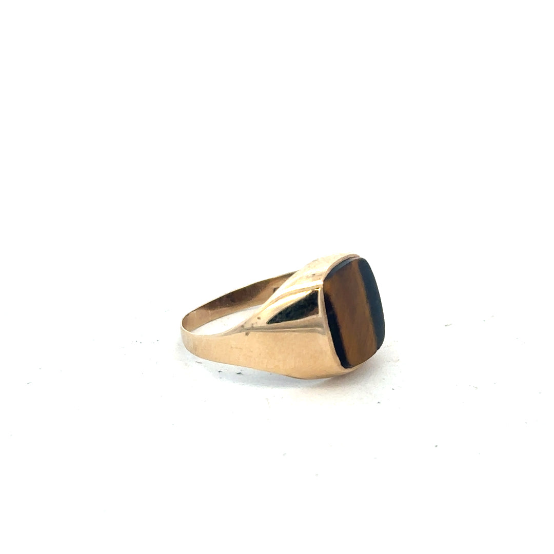 9ct yellow gold ring in size T1/2, featuring a smooth band and polished finish, unbranded jewelry accessory.