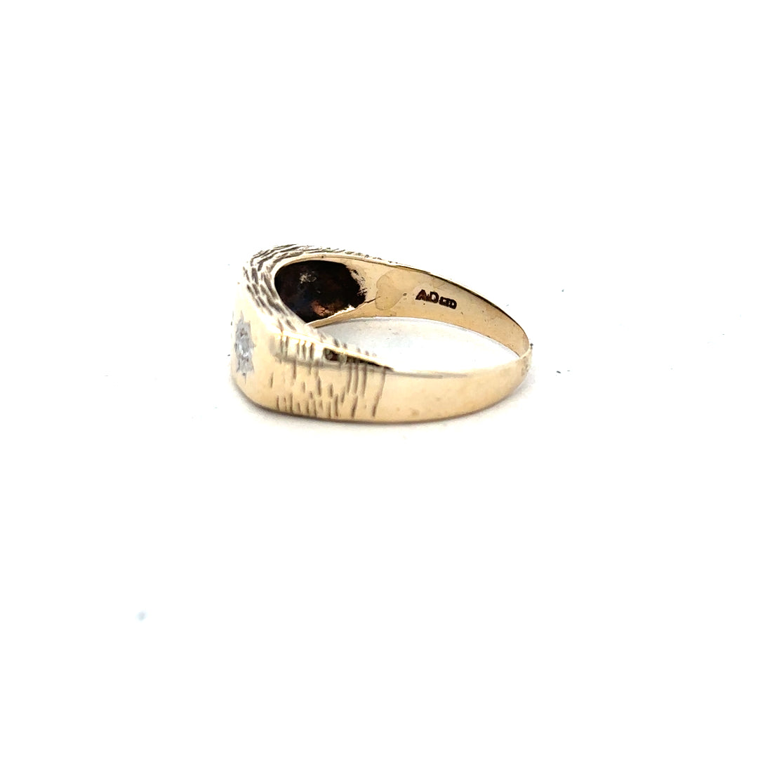 9ct yellow gold ring in size W with a smooth band, unbranded jewelry suitable for various styles.