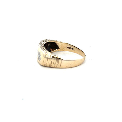 9ct yellow gold ring in size W with a smooth band, unbranded jewelry suitable for various styles.