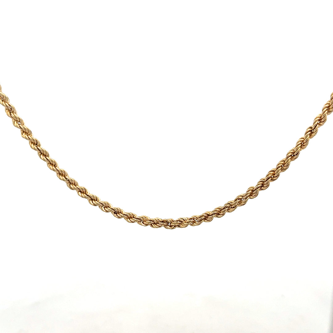 9ct yellow gold rope chain weighing 3.7g, unbranded jewelry with twisted design, close-up view of the gold chain.