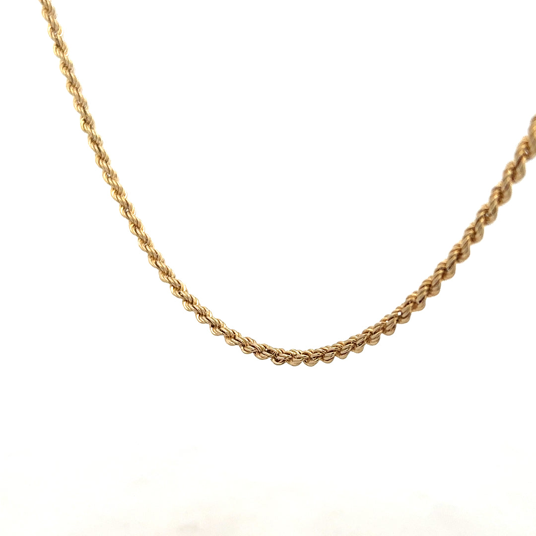 9ct yellow gold rope chain weighing 3.7g, featuring a detailed twisted design, perfect for everyday wear or layering.