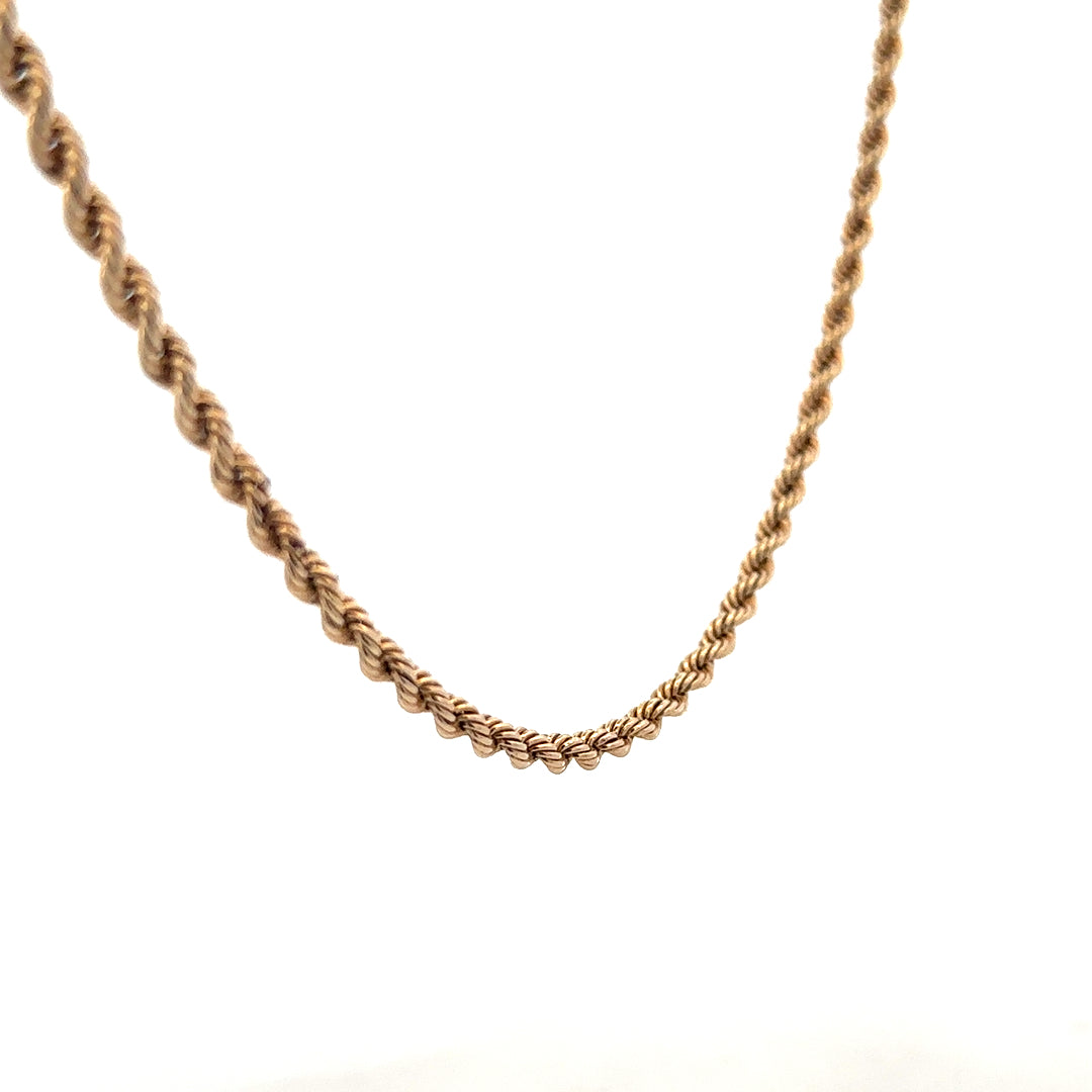 9ct yellow gold rope chain weighing 5.5g, featuring a detailed twisted design, ideal for elegant jewelry styling.