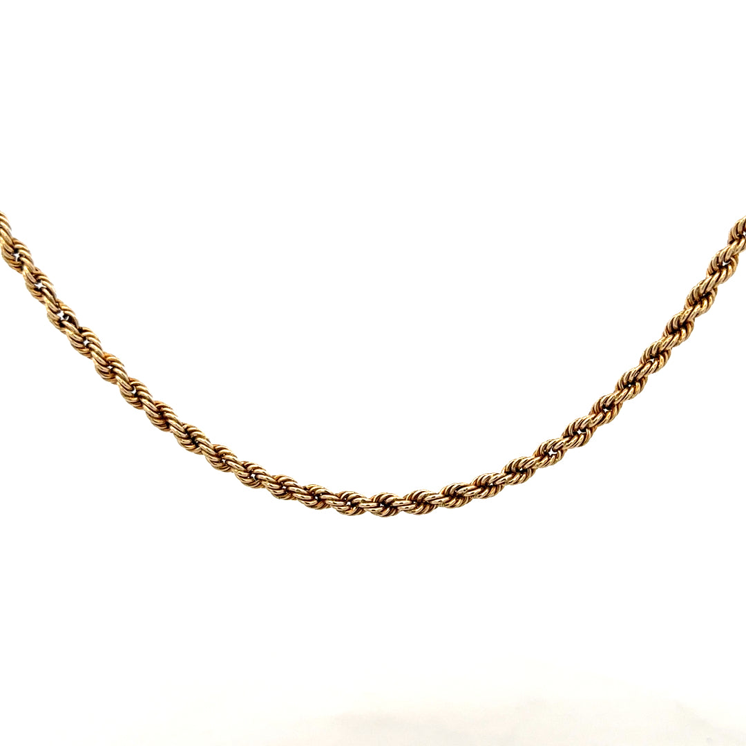 9ct yellow gold rope chain with a sturdy design, weighing 7.2g, crafted for a stylish and elegant look.