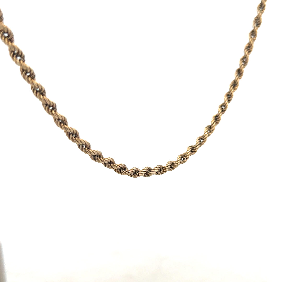 9ct yellow gold rope chain weighing 7g, showcasing a detailed twisted design and secure clasp.