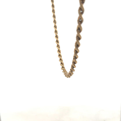 9ct yellow gold rope chain weighing 7g, featuring a detailed twisted design, suitable for everyday wear.