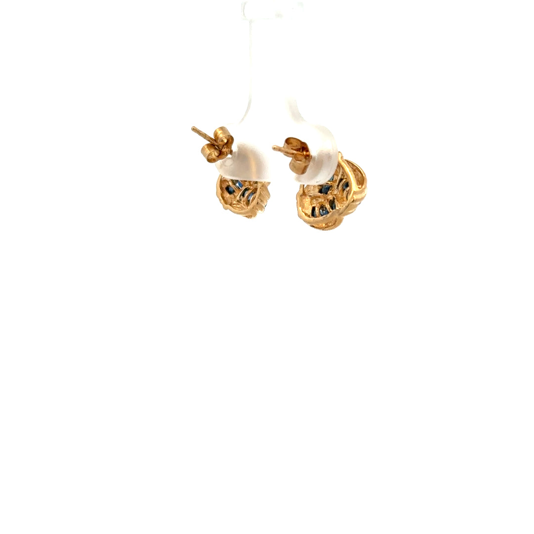 9ct yellow gold sapphire earrings with blue gemstones, weighing 2.4g, featuring a classic design and unbranded craftsmanship.