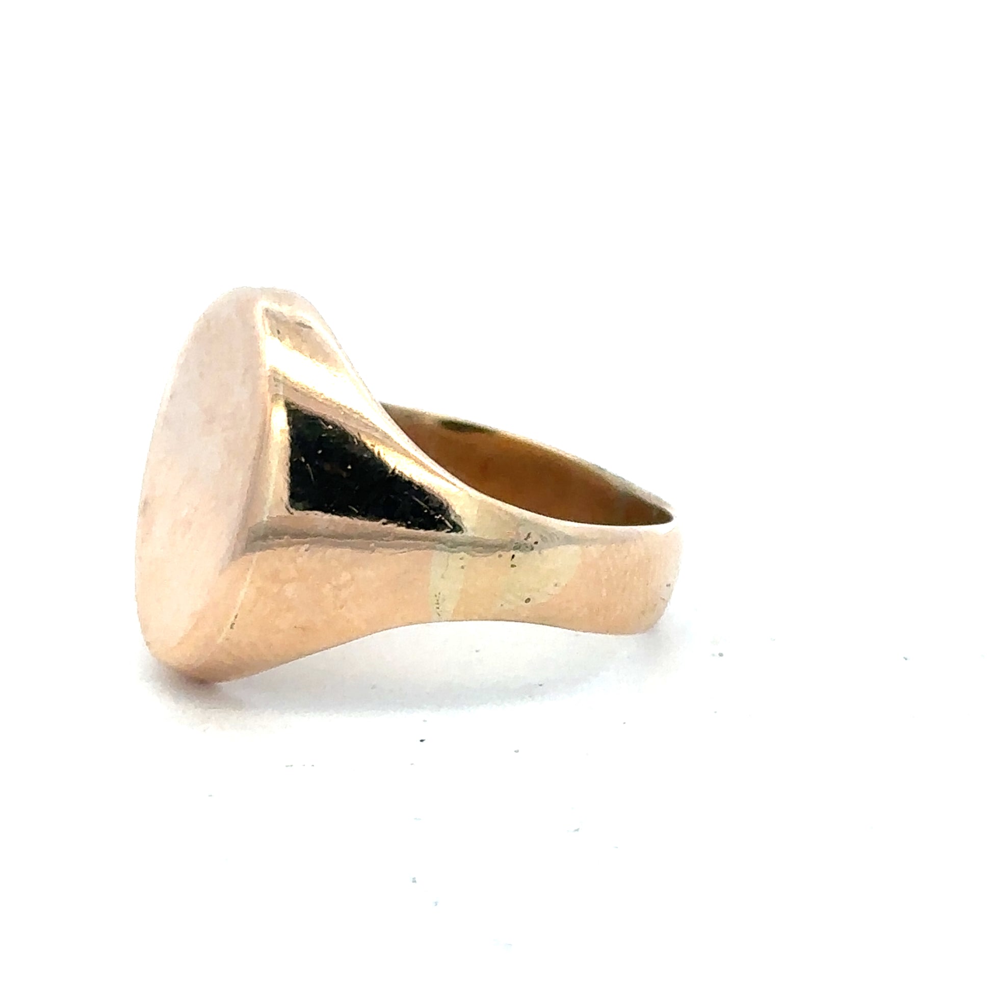 9ct yellow gold signet ring in size S1/2, unbranded, with polished, smooth surface and classic rectangular face.