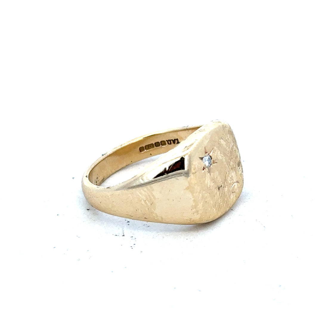 9ct yellow gold signet ring in size T1/2, unbranded, with a smooth polished surface and classic rounded design.