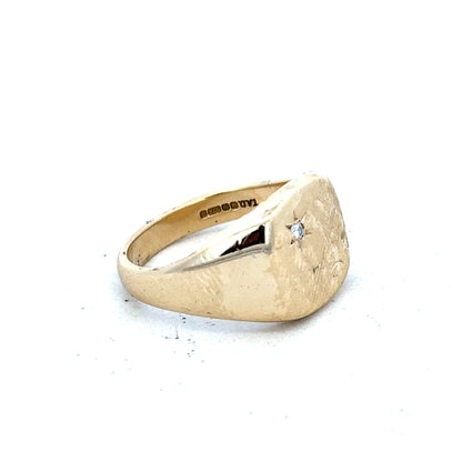 9ct yellow gold signet ring in size T1/2, unbranded, with a smooth polished surface and classic rounded design.