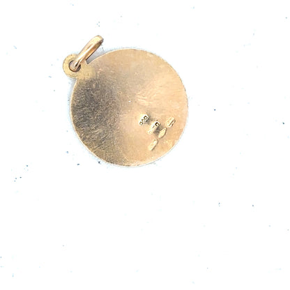 9ct yellow gold St Christopher pendant weighing 3.1g, unbranded jewelry accessory featuring detailed religious medal design.