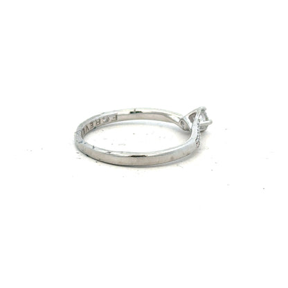 Unbranded platinum diamond ring with a complete box set, size S, featuring a sparkling diamond centerpiece and elegant band.