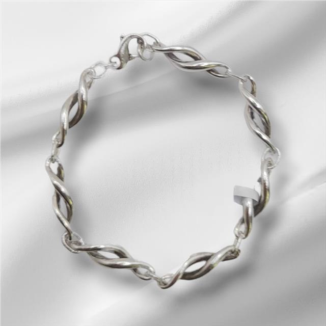 Silver bracelet, 19cm length, lightweight 14.4g, unbranded jewelry with a sleek, polished design.