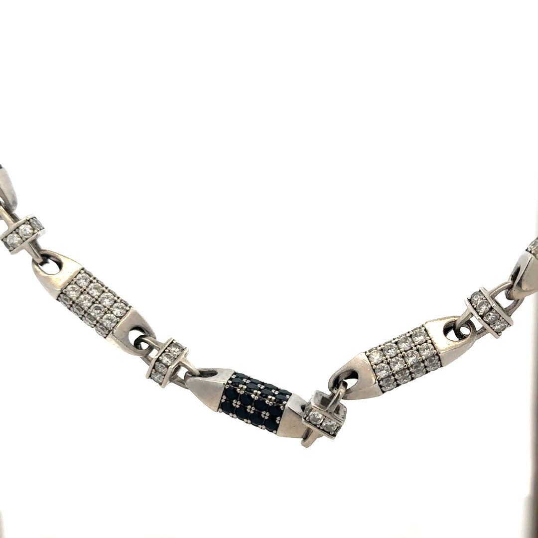 Silver chain weighing 113.4g with a sleek, polished finish, perfect for jewelry or accessory use.