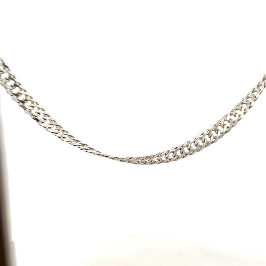 Silver chain weighing 17.2g with a sleek design, ideal for stylish jewelry or accessory use.