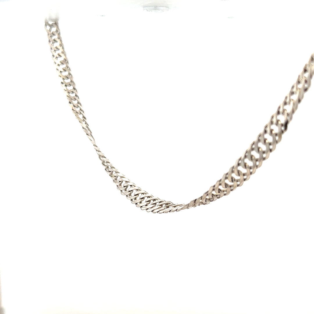 Silver chain weighing 17.2g, unbranded, with a detailed metal link design, shown on a plain background.