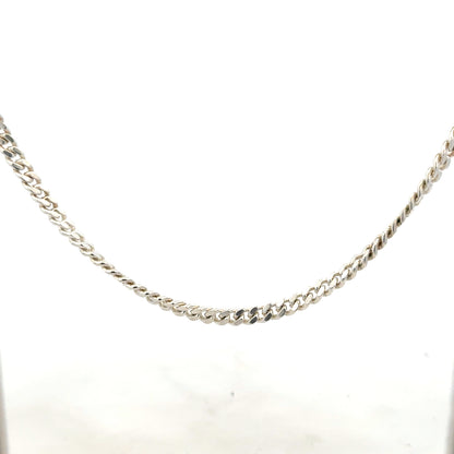 Silver chain weighing 24.9g with a sleek design, perfect for jewelry or accessories, unbranded and displayed on a plain background.