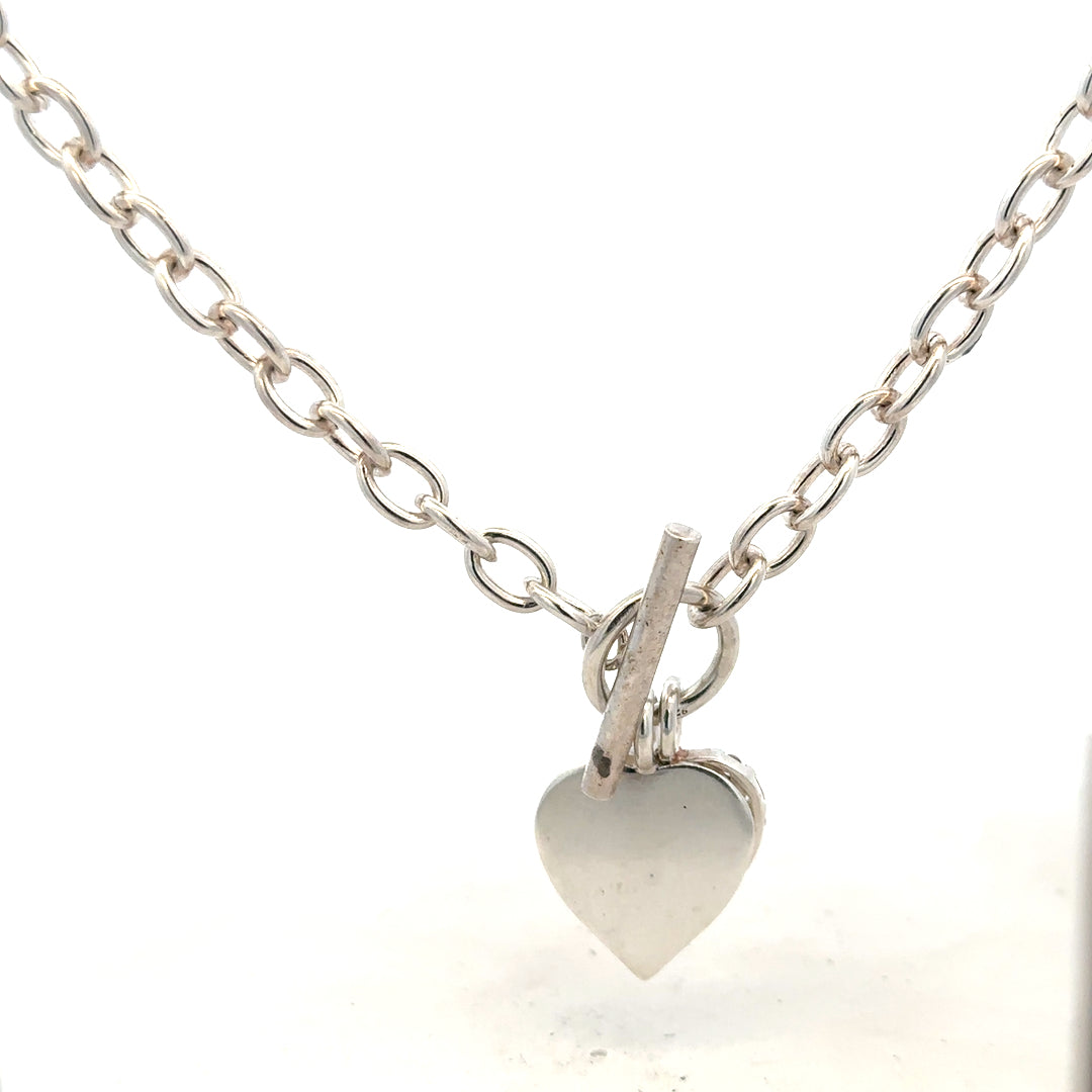 Silver chain weighing 32.4g with a sleek design, displayed on a neutral background.