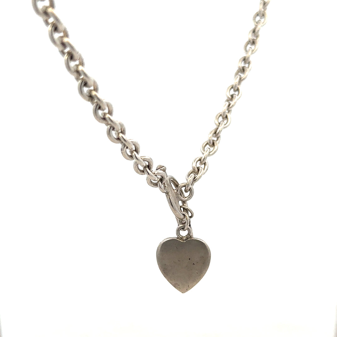 Silver chain weighing 36.5g, unbranded jewelry with detailed links, shown on a plain background