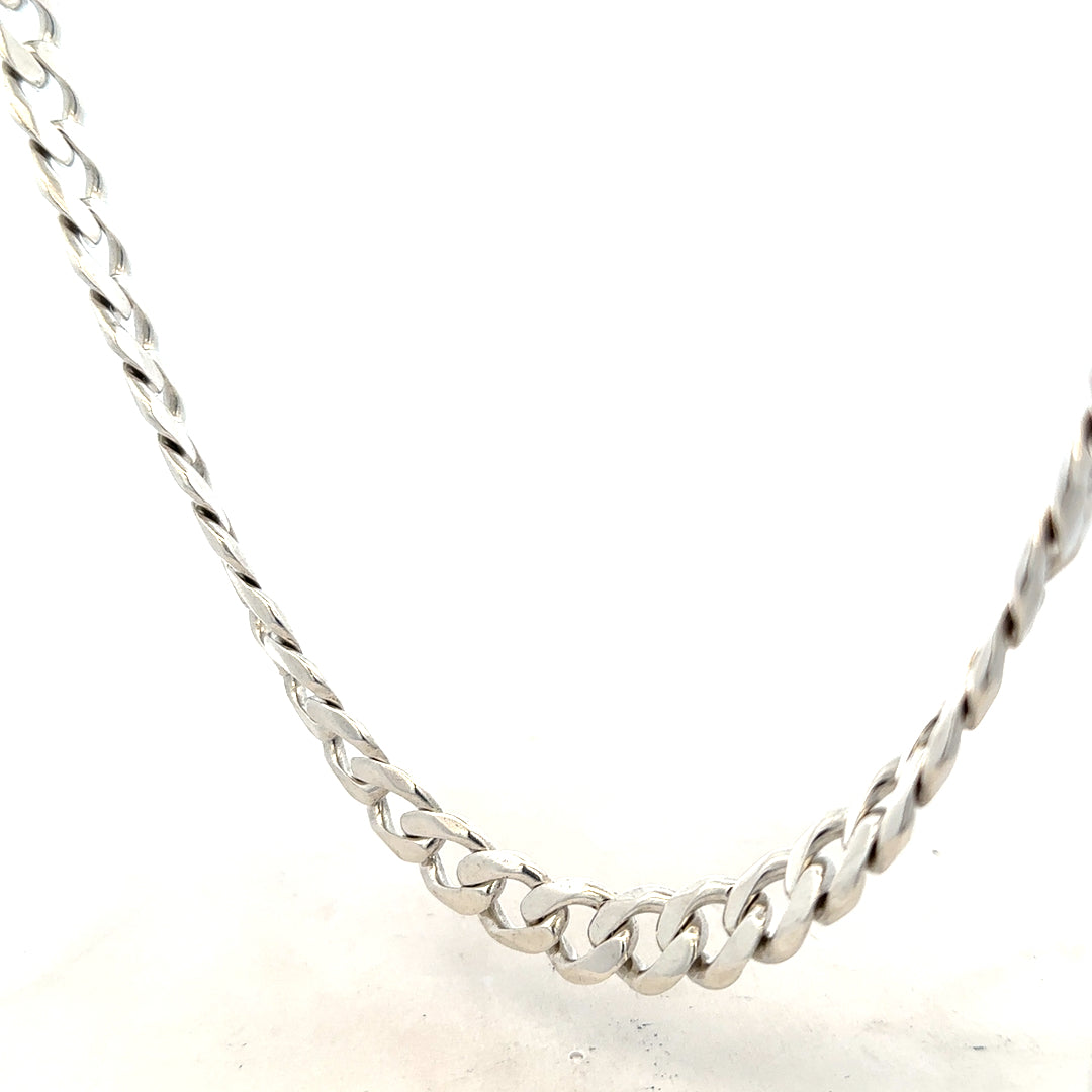 Silver curb chain weighing 115.4g with a sleek, polished finish, designed for stylish jewelry or accessories.