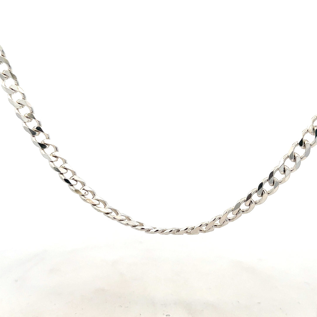 Silver curb chain weighing 27.8g, featuring a classic link design, suitable for jewelry or accessory use.