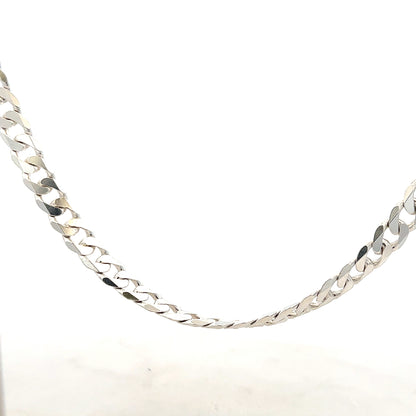 Silver curb chain weighing 44.6g, unbranded jewelry chain with a classic design, shown in a close-up image.