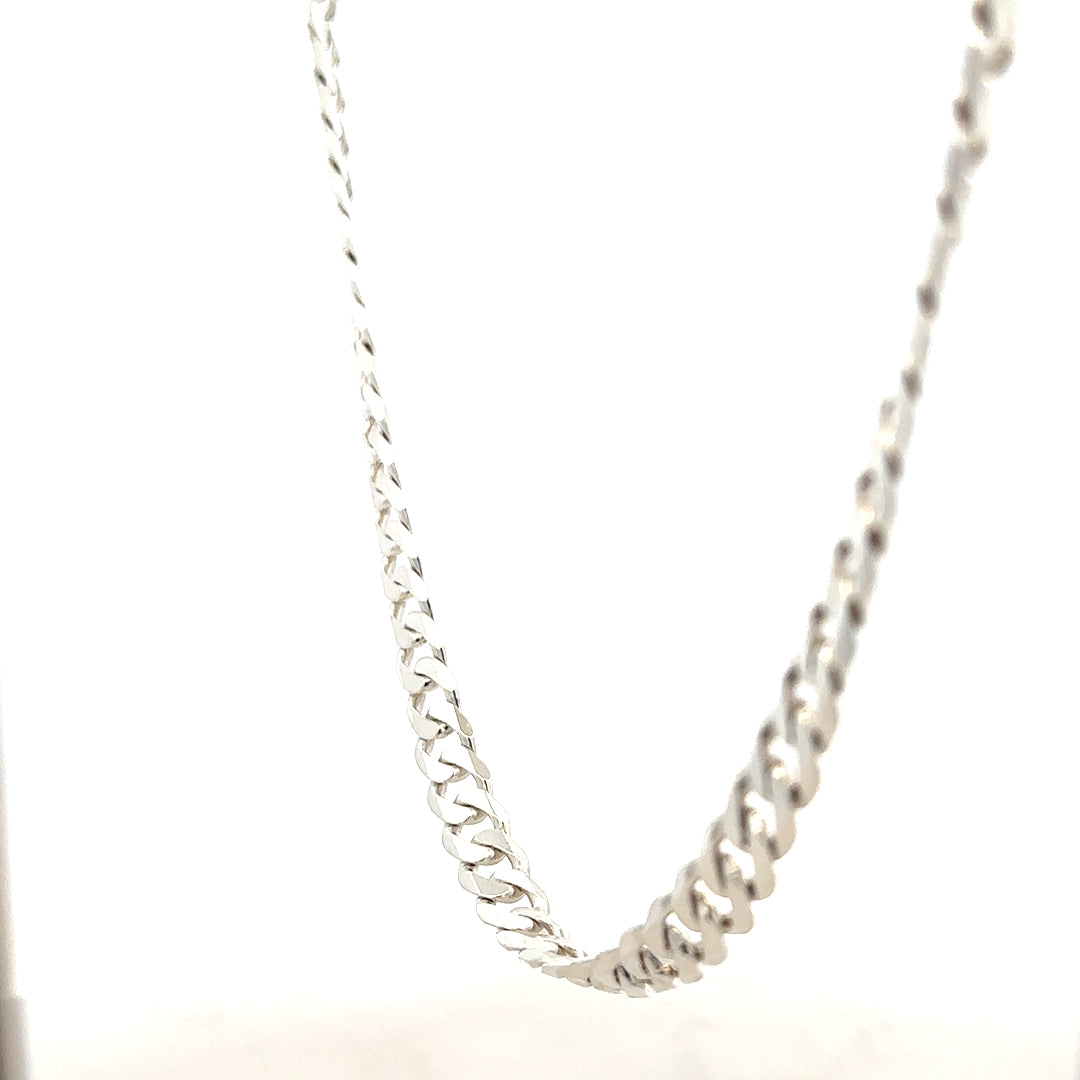 Silver curb chain weighing 44.6g, featuring a classic design, made by an unbranded manufacturer.