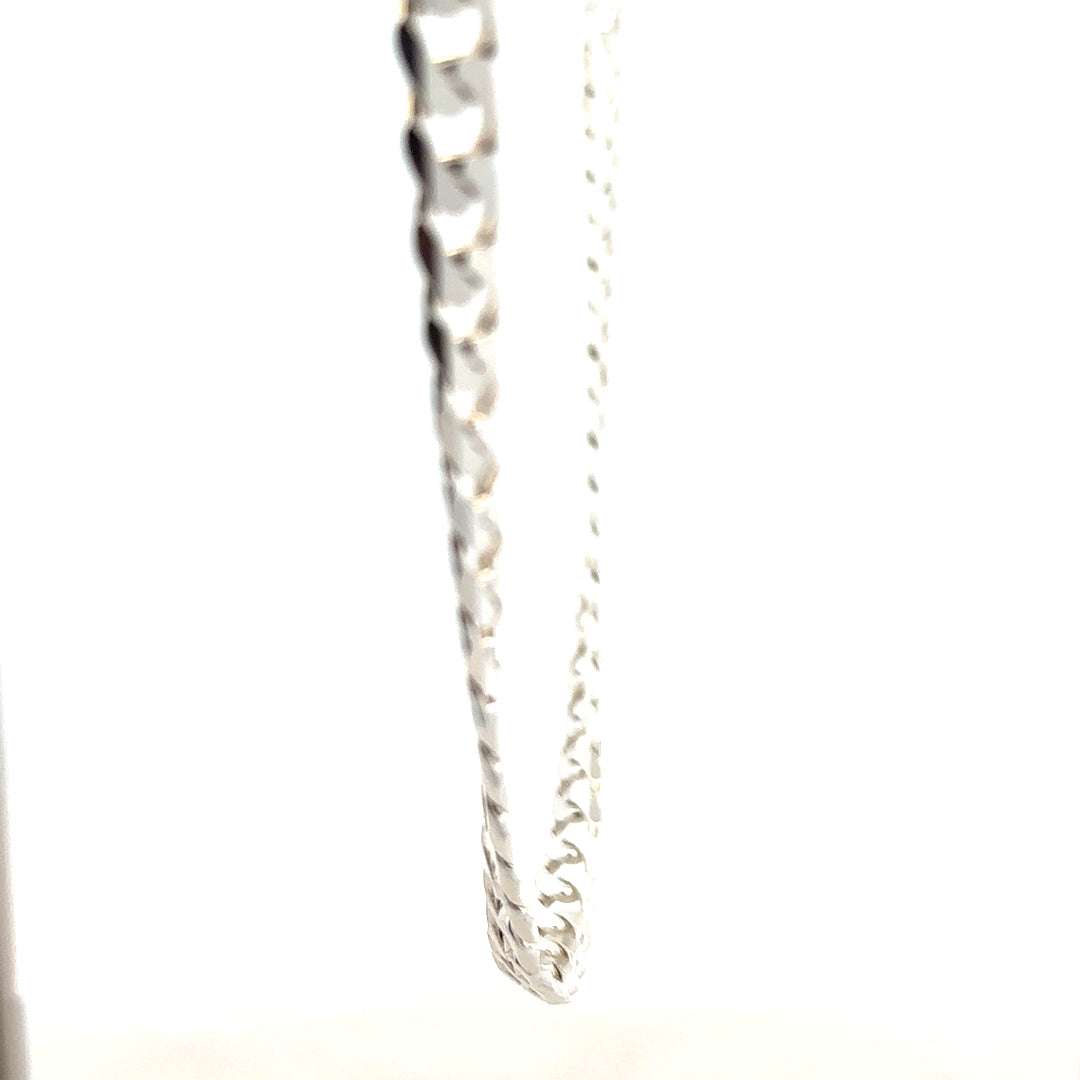 Silver curb chain weighing 44.6g, featuring a classic linked design, suitable for jewelry or accessory use.