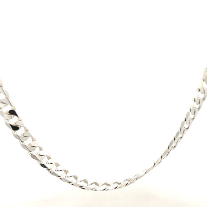 Silver curb chain weighing 44.6g, featuring linked oval links, designed for jewelry or fashion accessories.