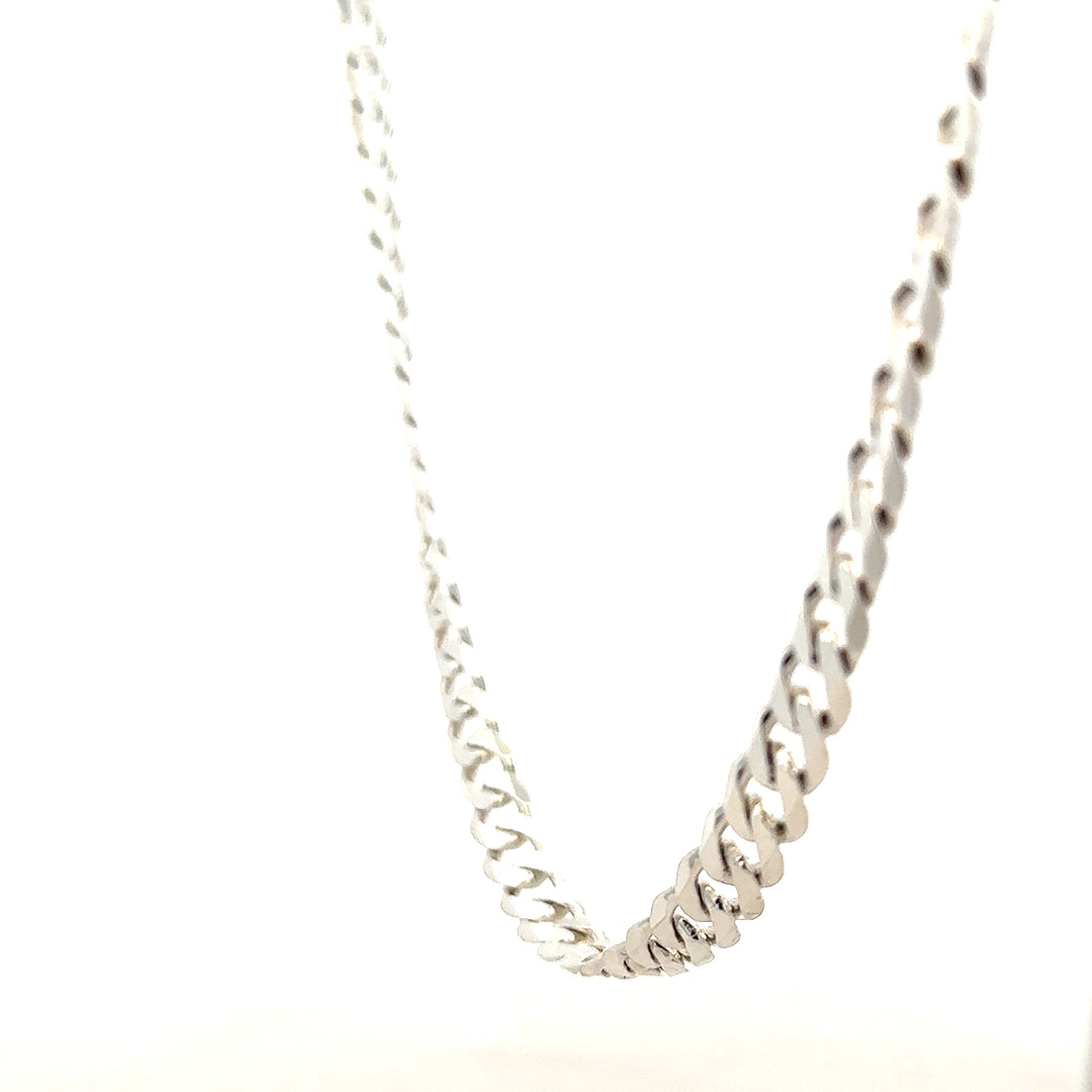 Silver curb chain weighing 44.6g, unbranded jewelry accessory with a classic linked design.