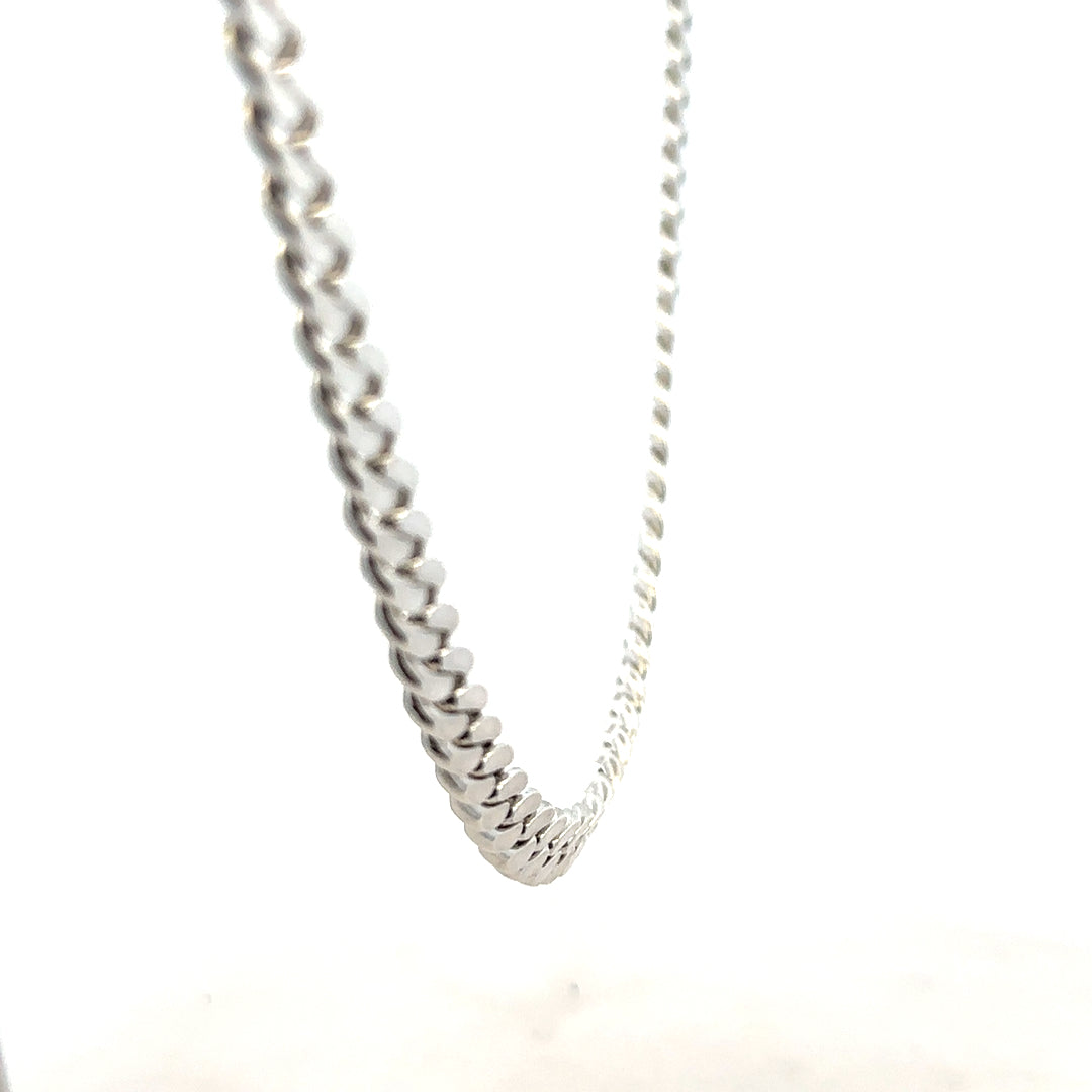 Silver curb chain weighing 51.8g with a classic design, featuring interlocking links, ideal for jewelry accessories.