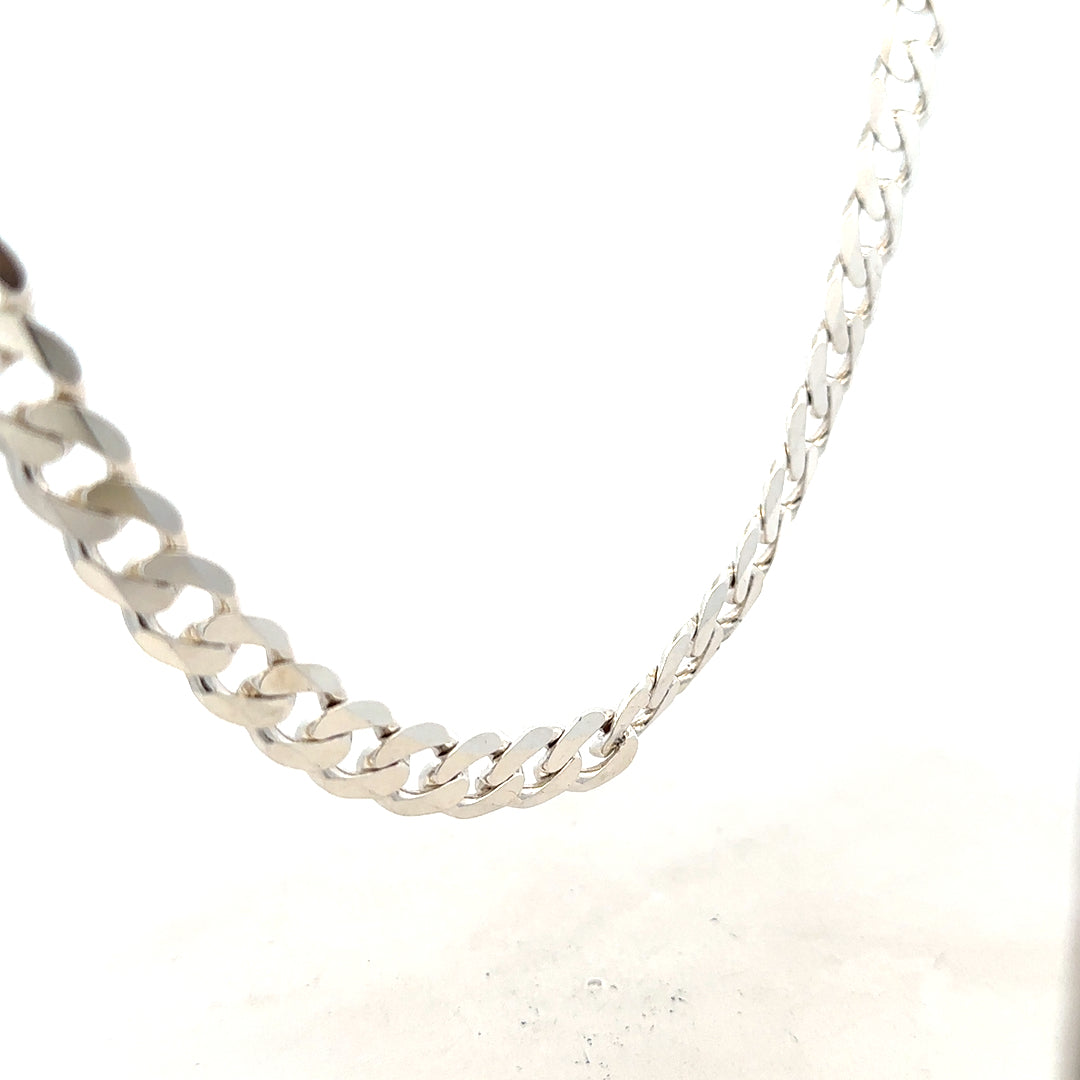Silver curb chain weighing 60.8g with a sleek, classic design, perfect for jewelry or accessories.