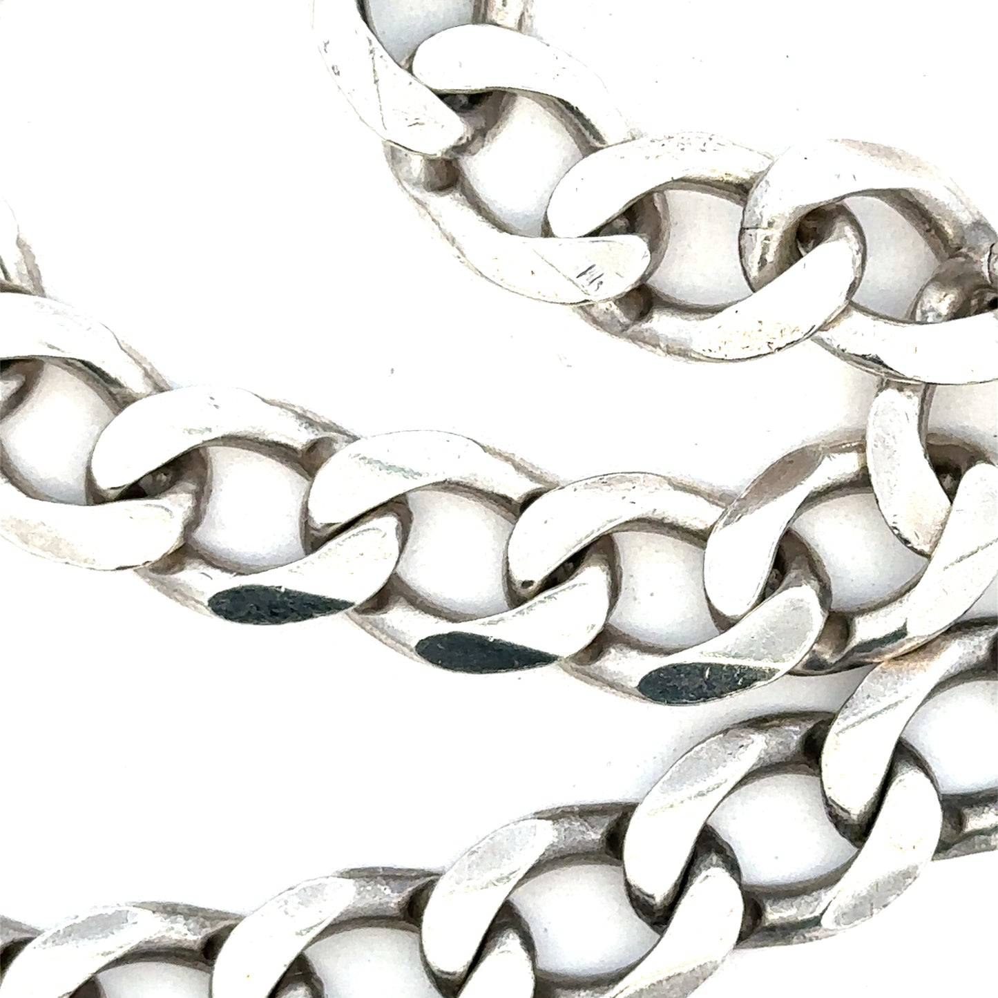 Silver curb chain weighing 80.2g, unbranded jewelry chain with a classic curb link design displayed in the image.