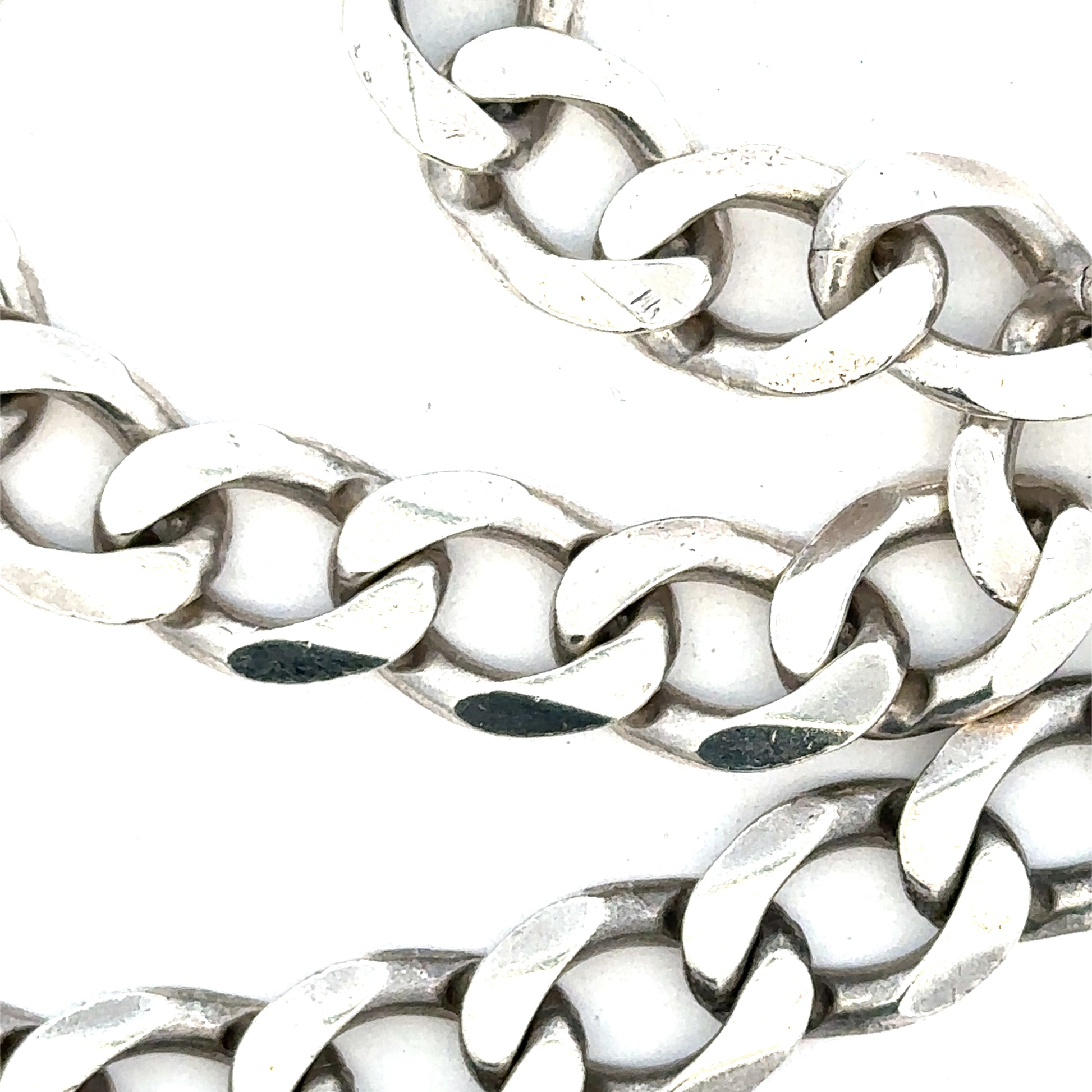Silver curb chain weighing 80.2g, unbranded jewelry chain with a classic curb link design displayed in the image.