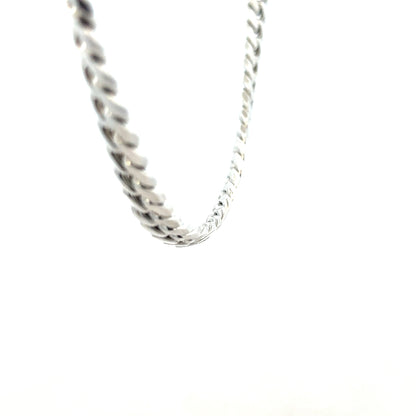 Silver curb chain weighing 81.2g, featuring a classic linked design, displayed against a neutral background.