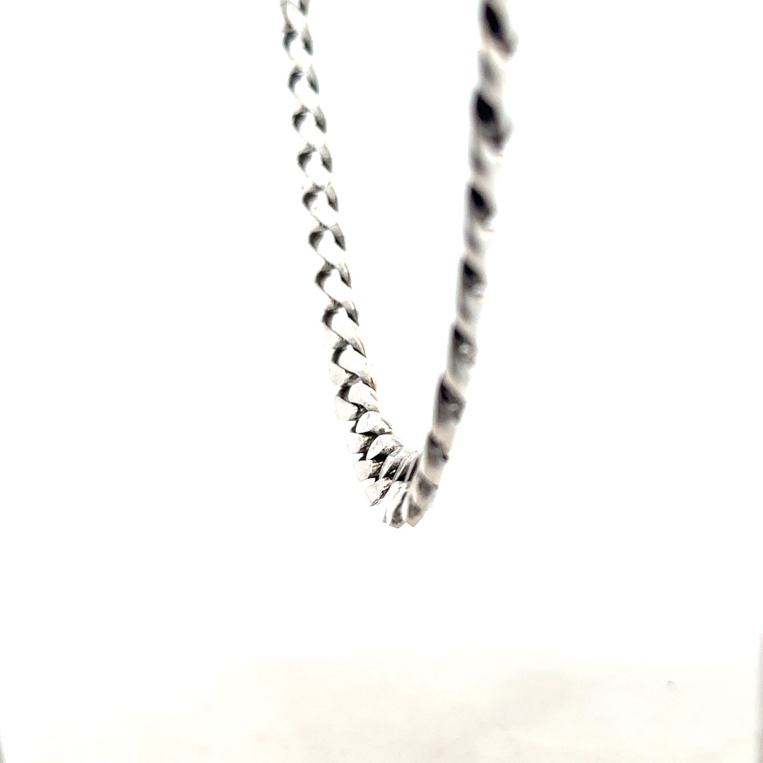 Silver curb chain weighing 91.1g, showcasing a close-up of the unbranded jewelry with detailed links and a polished finish.