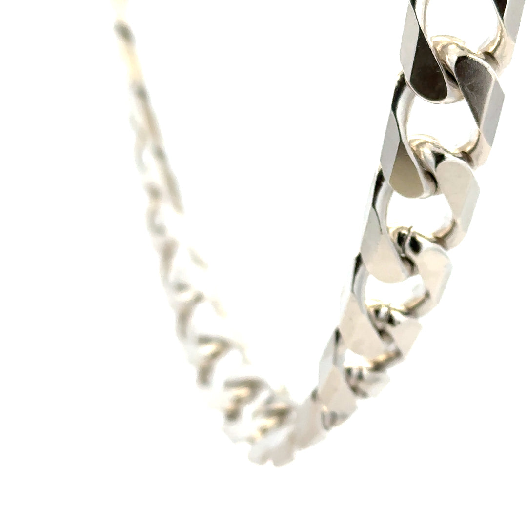 Silver curb chain necklace weighing 159.4g, featuring classic interlinked design, crafted with high-quality silver.